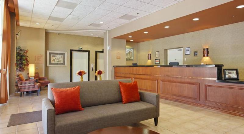 Ramada By Wyndham San Diego National City Exterior photo